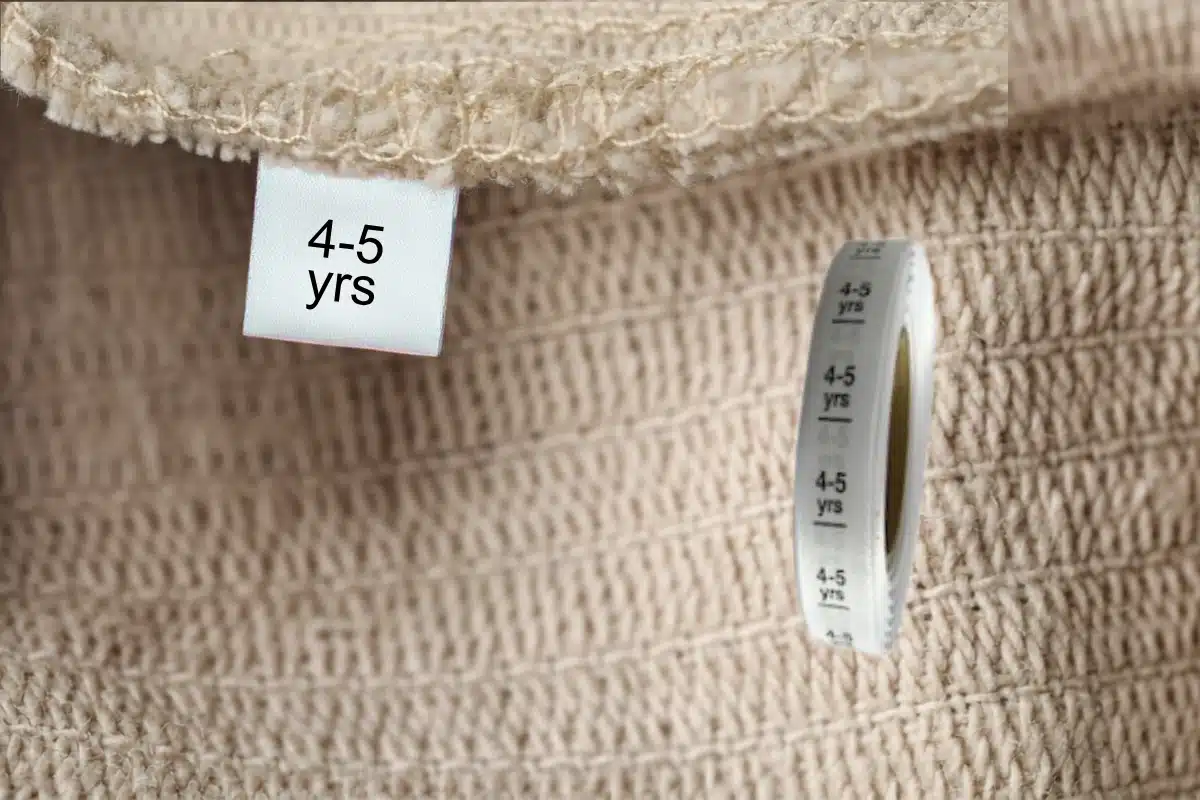 baby and child garment size tags 4-5 years