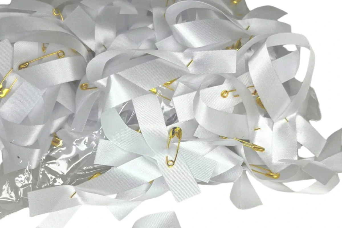 Awareness ribbons white pack