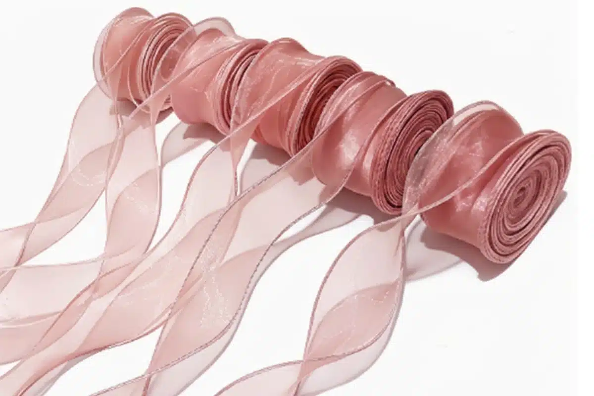 fishtail edged organza ribbon dusty pink